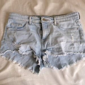 H&M Light Wash Denim Cut-Off Shorts